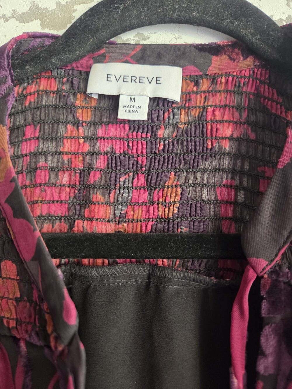 EVEREVE Floral Burnout Velvet Sheer Blouse Smocked Yoke Purple Pink Medium - Picture 4 of 9